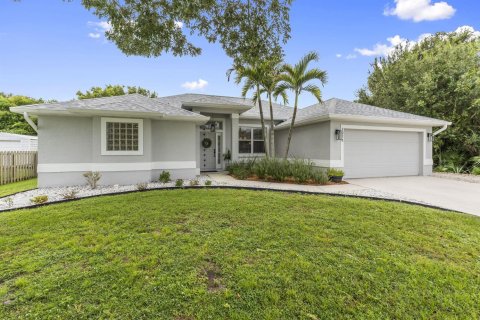 House in Port St. Lucie, Florida 4 bedrooms, 200.2 sq.m. № 2378895 - photo 3