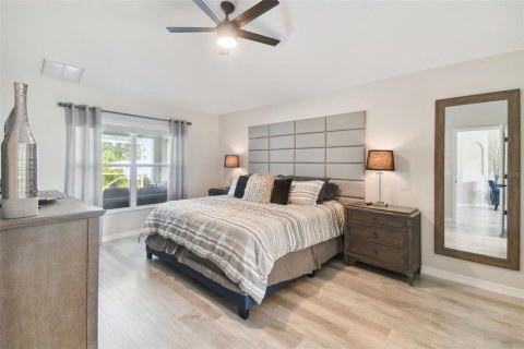 House in North Port, Florida 3 bedrooms, 178.37 sq.m. № 1795951 - photo 9
