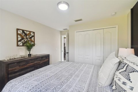 House in North Port, Florida 3 bedrooms, 178.37 sq.m. № 1795951 - photo 20