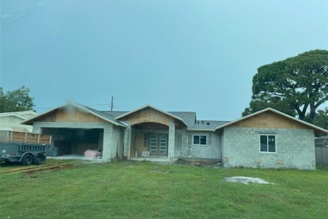 Villa ou maison à Saint Petersburg, Floride 3 chambres, 222.41 m2 № 2399561