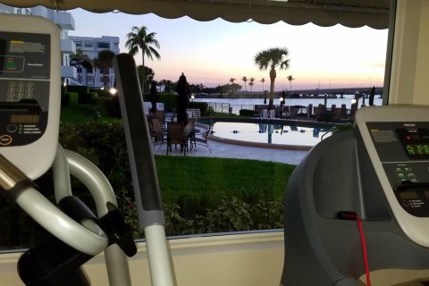 Copropriété à vendre à Palm Beach, Floride: 2 chambres, 113.25 m2 № 2384974 - photo 25