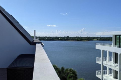 Copropriété à vendre à Palm Beach, Floride: 2 chambres, 113.25 m2 № 2384974 - photo 10