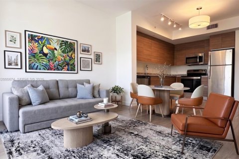 Condo in Miami, Florida, 1 bedroom  № 2068516 - photo 2