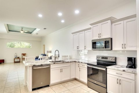 House in Parrish, Florida 4 bedrooms, 276.11 sq.m. № 1323238 - photo 17