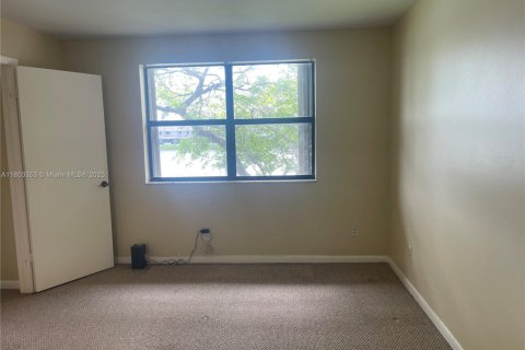 Condominio en venta en Pembroke Pines, Florida, 2 dormitorios, 74.88 m2 № 1938256 - foto 18