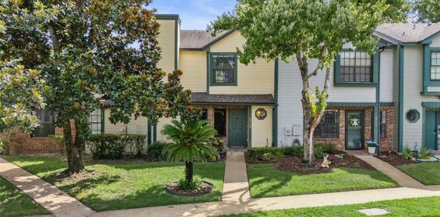 Adosado en Apopka, Florida 2 dormitorios, 113.62 m2 № 1791276