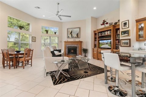 Casa en venta en Lecanto, Florida, 4 dormitorios, 381.18 m2 № 1812646 - foto 8