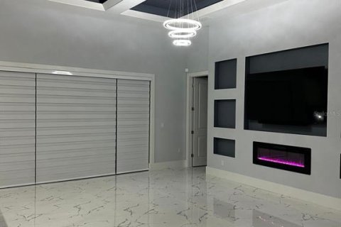 Casa en venta en Cape Coral, Florida, 4 dormitorios, 184.13 m2 № 1911475 - foto 10