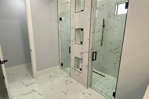 Casa en venta en Cape Coral, Florida, 4 dormitorios, 184.13 m2 № 1911475 - foto 17