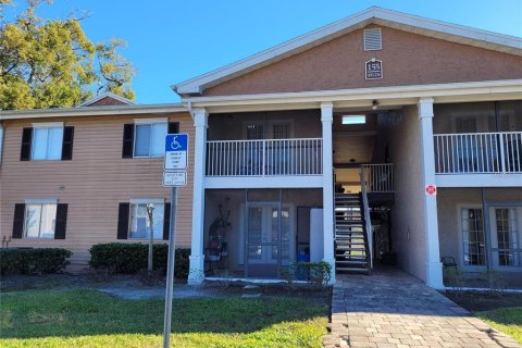 Condominio en alquiler en Altamonte Springs, Florida, 2 dormitorios, 97.83 m2 № 1908846 - foto 1