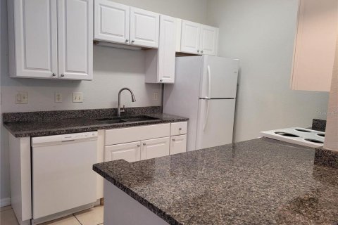 Condominio en alquiler en Altamonte Springs, Florida, 2 dormitorios, 97.83 m2 № 1908846 - foto 10