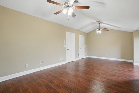 House in Lehigh Acres, Florida 4 bedrooms, 274.71 sq.m. № 1754529 - photo 24