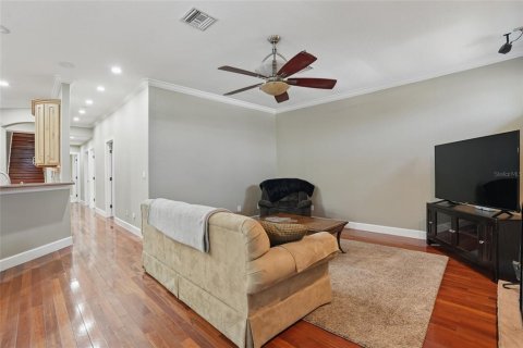 House in Lehigh Acres, Florida 4 bedrooms, 274.71 sq.m. № 1754529 - photo 16