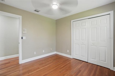 House in Lehigh Acres, Florida 4 bedrooms, 274.71 sq.m. № 1754529 - photo 26