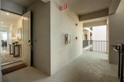 Condo in Lakewood Ranch, Florida, 2 bedrooms  № 2394205 - photo 3