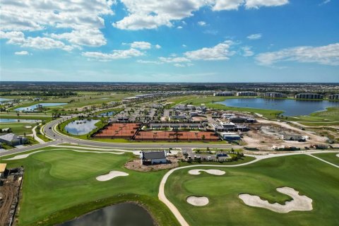 Condo in Lakewood Ranch, Florida, 2 bedrooms  № 2394205 - photo 5