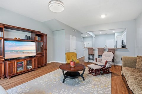 Touwnhouse à vendre à Wesley Chapel, Floride: 3 chambres, 147.53 m2 № 2223819 - photo 9