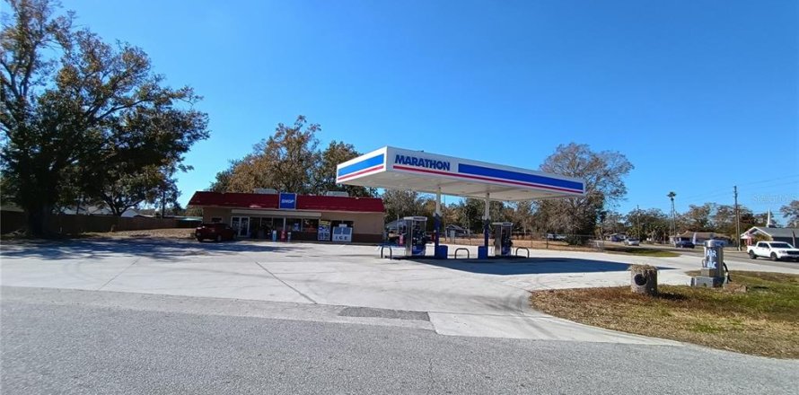 Propiedad comercial en Intercession City, Florida 222.97 m2 № 2108844
