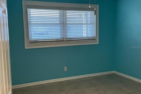 Condo in Saint Petersburg, Florida, 2 bedrooms № 2148142 - photo 15