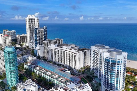 Condominio en Miami Beach, Florida, 2 dormitorios  № 2059938
