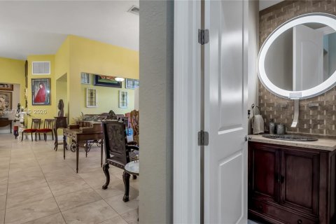 Villa ou maison à vendre à Miramar, Floride: 7 chambres, 627.65 m2 № 2006152 - photo 29