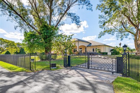 Villa ou maison à vendre à Miramar, Floride: 7 chambres, 627.65 m2 № 2006152 - photo 13