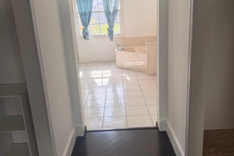 House in West Palm Beach, Florida 4 bedrooms, 274.8 sq.m. № 2177819 - photo 9