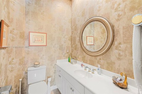 House in Boynton Beach, Florida 4 bedrooms, 305.93 sq.m. № 1712597 - photo 19