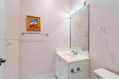 House in Boynton Beach, Florida 4 bedrooms, 305.93 sq.m. № 1712597 - photo 26