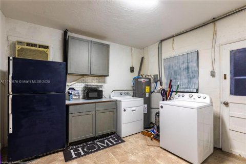 Villa ou maison à vendre à Sebring, Floride: 3 chambres, 192.68 m2 № 2038073 - photo 29