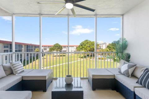 Condo in Lighthouse Point, Florida, 2 bedrooms № 2192007 - photo 28