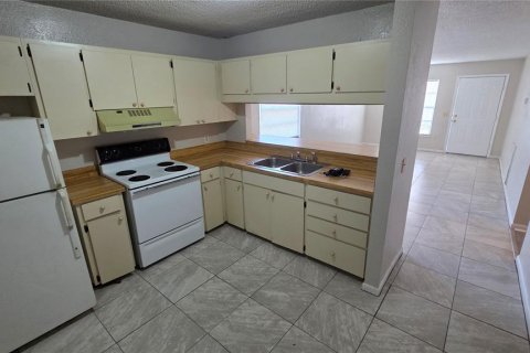 Apartamento en alquiler en Babson Park, Florida, 2 dormitorios, 81.75 m2 № 2114956 - foto 5