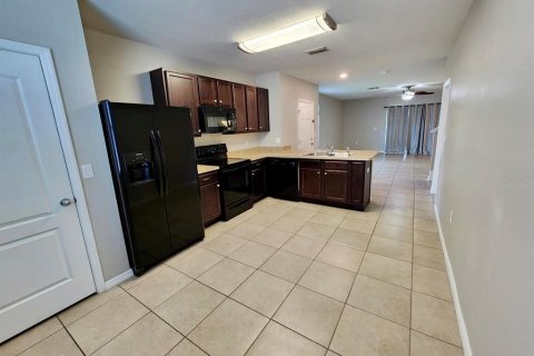 Casa en alquiler en Davenport, Florida, 3 dormitorios, 160.16 m2 № 1866659 - foto 4