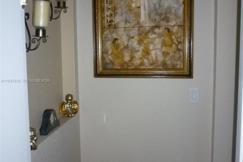 House in Weston, Florida 3 bedrooms, 144.83 sq.m. № 2005046 - photo 19