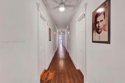 Villa ou maison à louer à Hollywood, Floride: 2 chambres, 107.4 m2 № 1987332 - photo 7