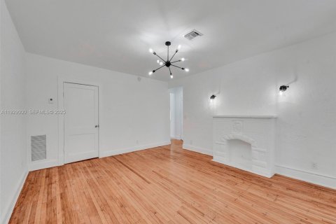 Villa ou maison à louer à Hollywood, Floride: 2 chambres, 107.4 m2 № 1987332 - photo 12