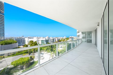Condo in Miami Beach, Florida, 4 bedrooms  № 2041081 - photo 23