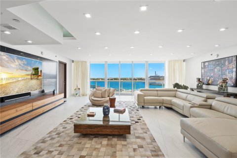 Condo in Miami Beach, Florida, 4 bedrooms  № 2041081 - photo 7