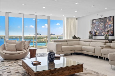 Condo in Miami Beach, Florida, 4 bedrooms  № 2041081 - photo 20