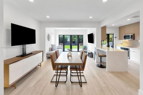 Villa ou maison à louer à Miami, Floride: 3 chambres, 148.64 m2 № 1937130 - photo 15