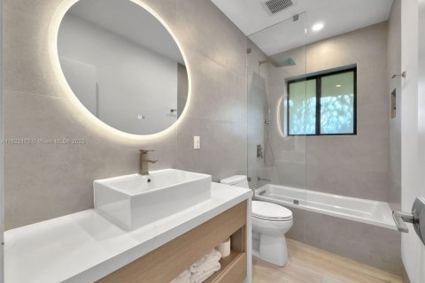 Villa ou maison à louer à Miami, Floride: 3 chambres, 148.64 m2 № 1937130 - photo 26
