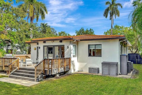 Villa ou maison à louer à Miami, Floride: 3 chambres, 148.64 m2 № 1937130 - photo 4