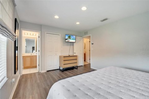 Townhouse in Kissimmee, Florida 4 bedrooms, 133.78 sq.m. № 2210855 - photo 25