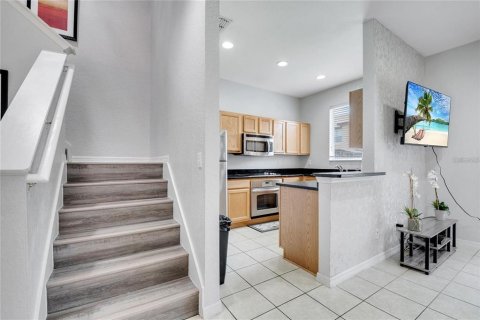 Townhouse in Kissimmee, Florida 4 bedrooms, 133.78 sq.m. № 2210855 - photo 14