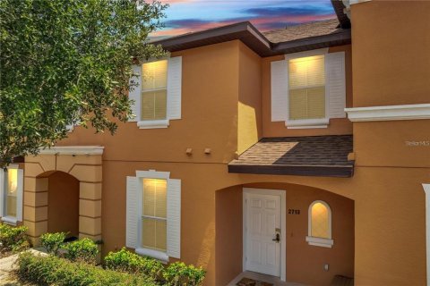 Townhouse in Kissimmee, Florida 4 bedrooms, 133.78 sq.m. № 2210855 - photo 2