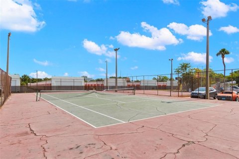 Copropriété à vendre à Tampa, Floride: 4 chambres, 133.5 m2 № 1747279 - photo 30