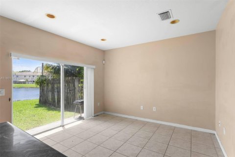 Townhouse in Homestead, Florida 3 bedrooms, 140.19 sq.m. № 1727760 - photo 29