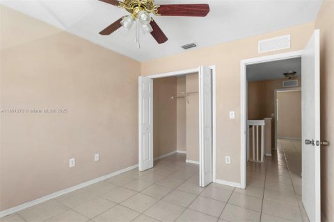 Townhouse in Homestead, Florida 3 bedrooms, 140.19 sq.m. № 1727760 - photo 10