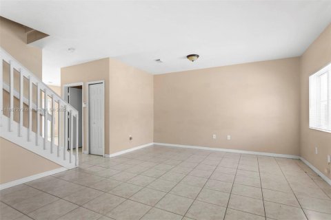 Townhouse in Homestead, Florida 3 bedrooms, 140.19 sq.m. № 1727760 - photo 28