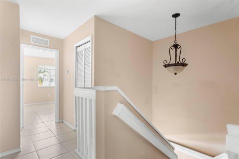 Townhouse in Homestead, Florida 3 bedrooms, 140.19 sq.m. № 1727760 - photo 23